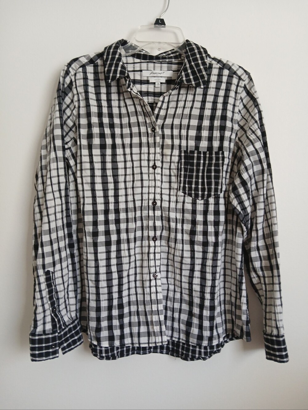 Foxcroft Textured Size 16 Fitted Black White Button Front Top